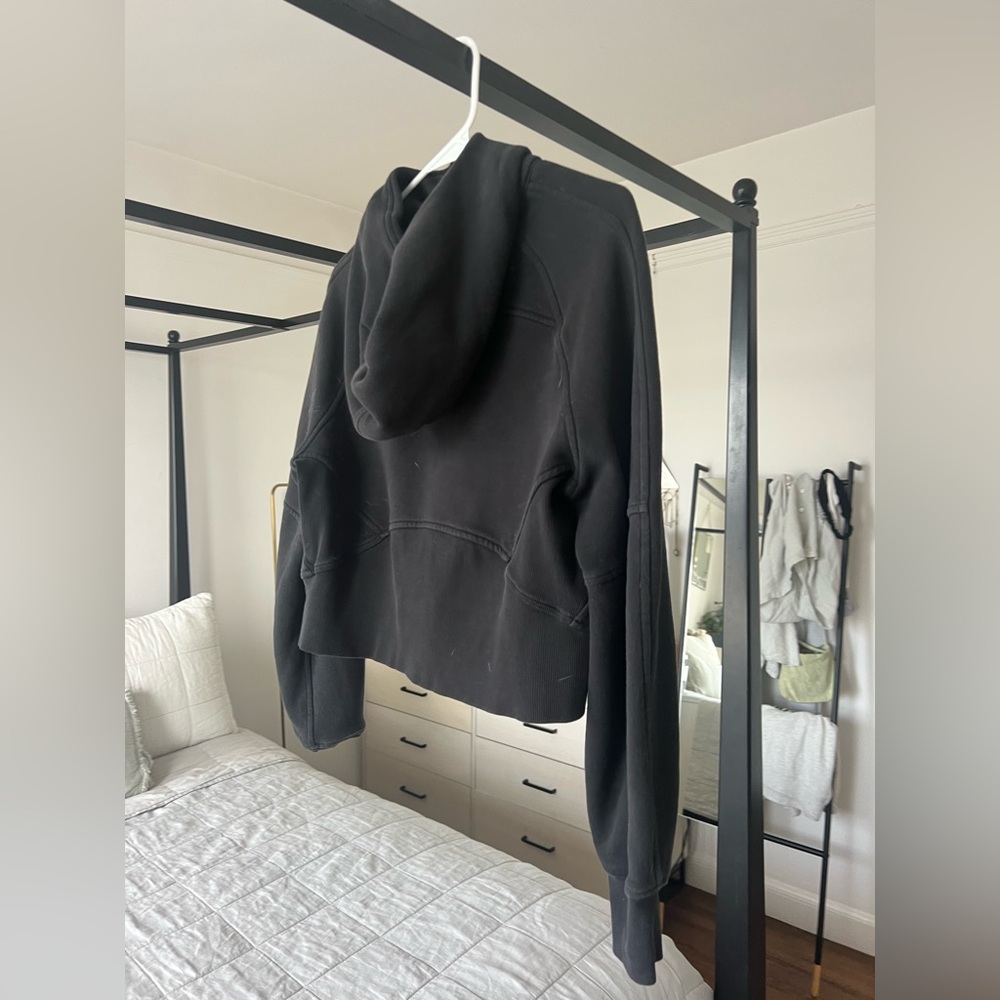 Lulu cropped hoodie